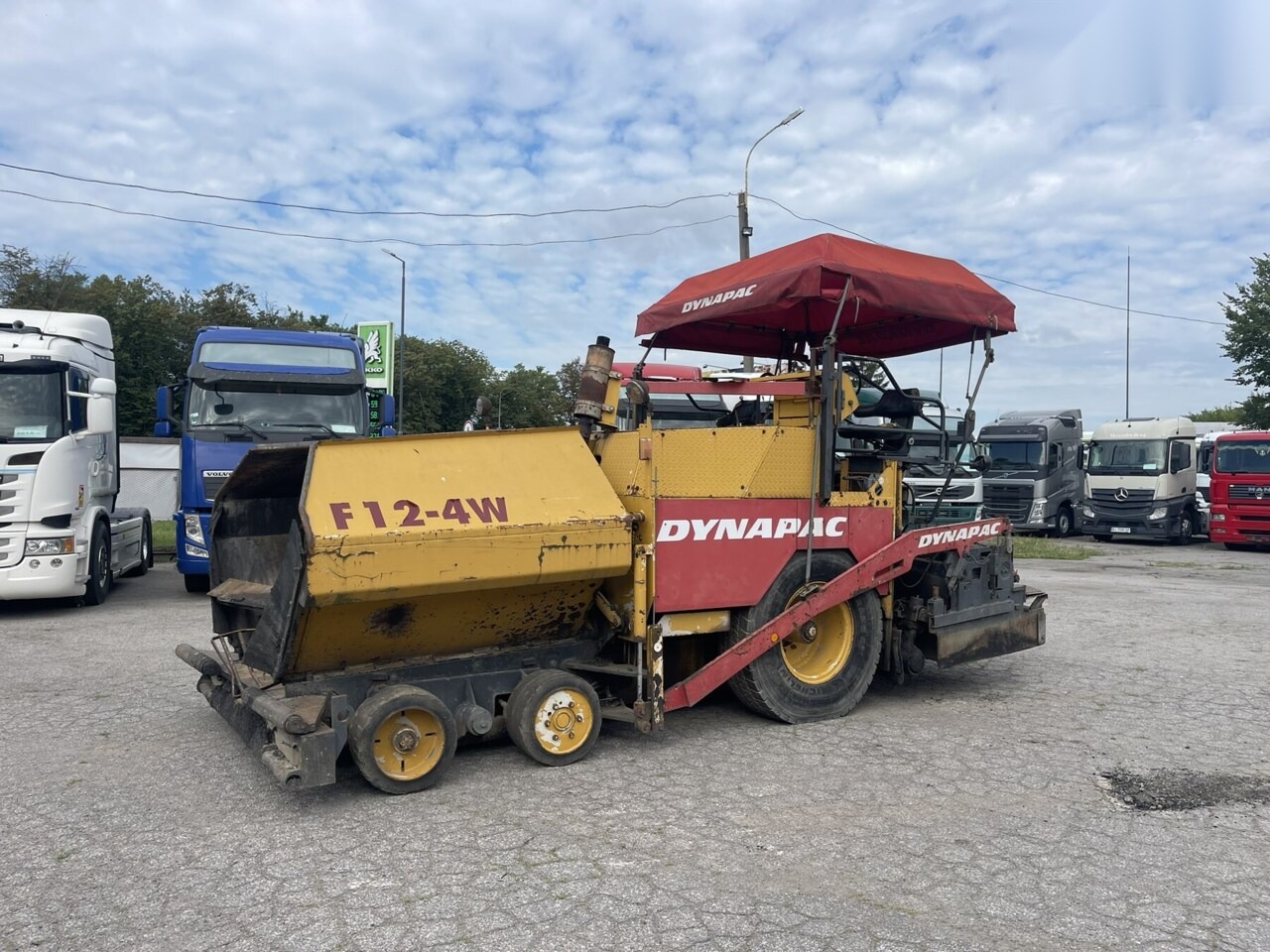 Dynapac F12-4W 1998
